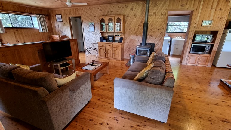 Cabins (Australia, Bellthorpe, Queensland)