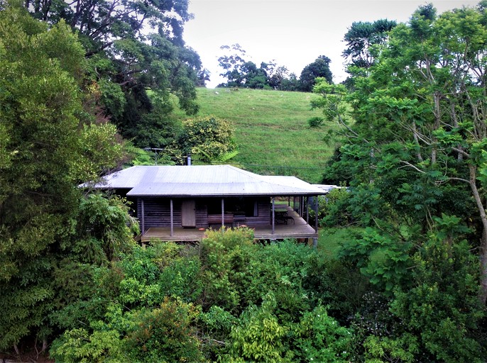 Cabins (Australia, Bellthorpe, Queensland)