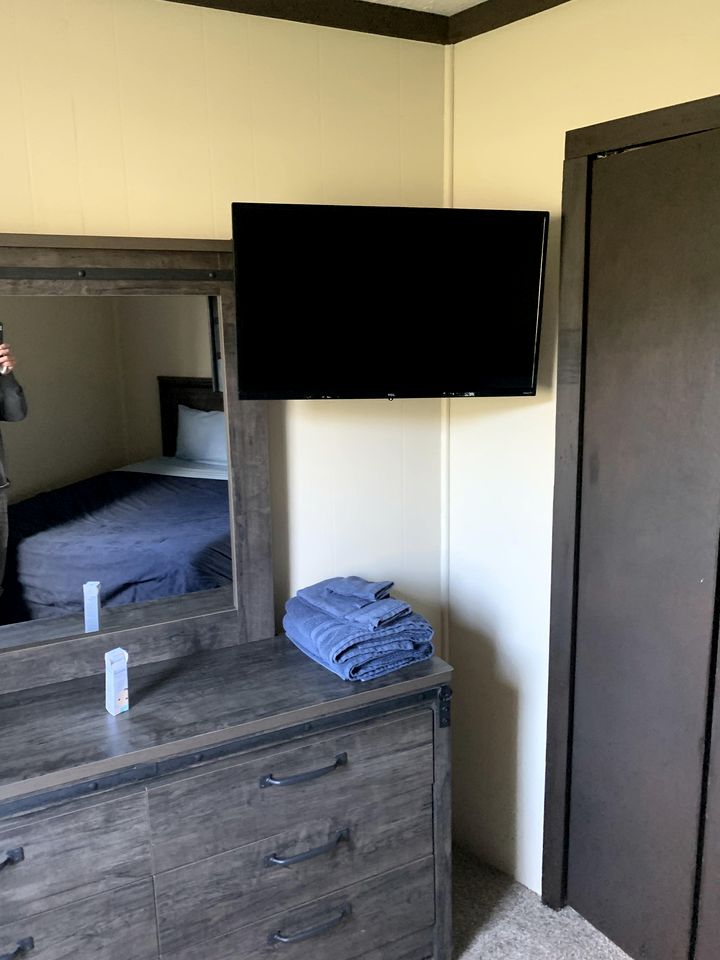 Stunning Cabin Getaway Perfect for Large Groups Situated in Boyne Falls, Michigan