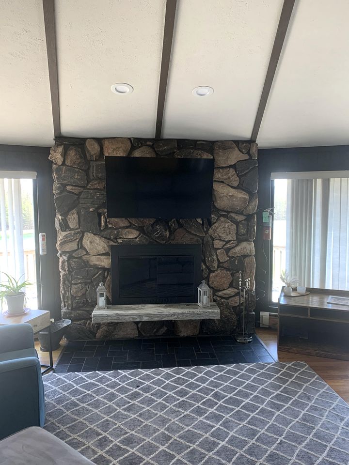 Stunning Cabin Getaway Perfect for Large Groups Situated in Boyne Falls, Michigan