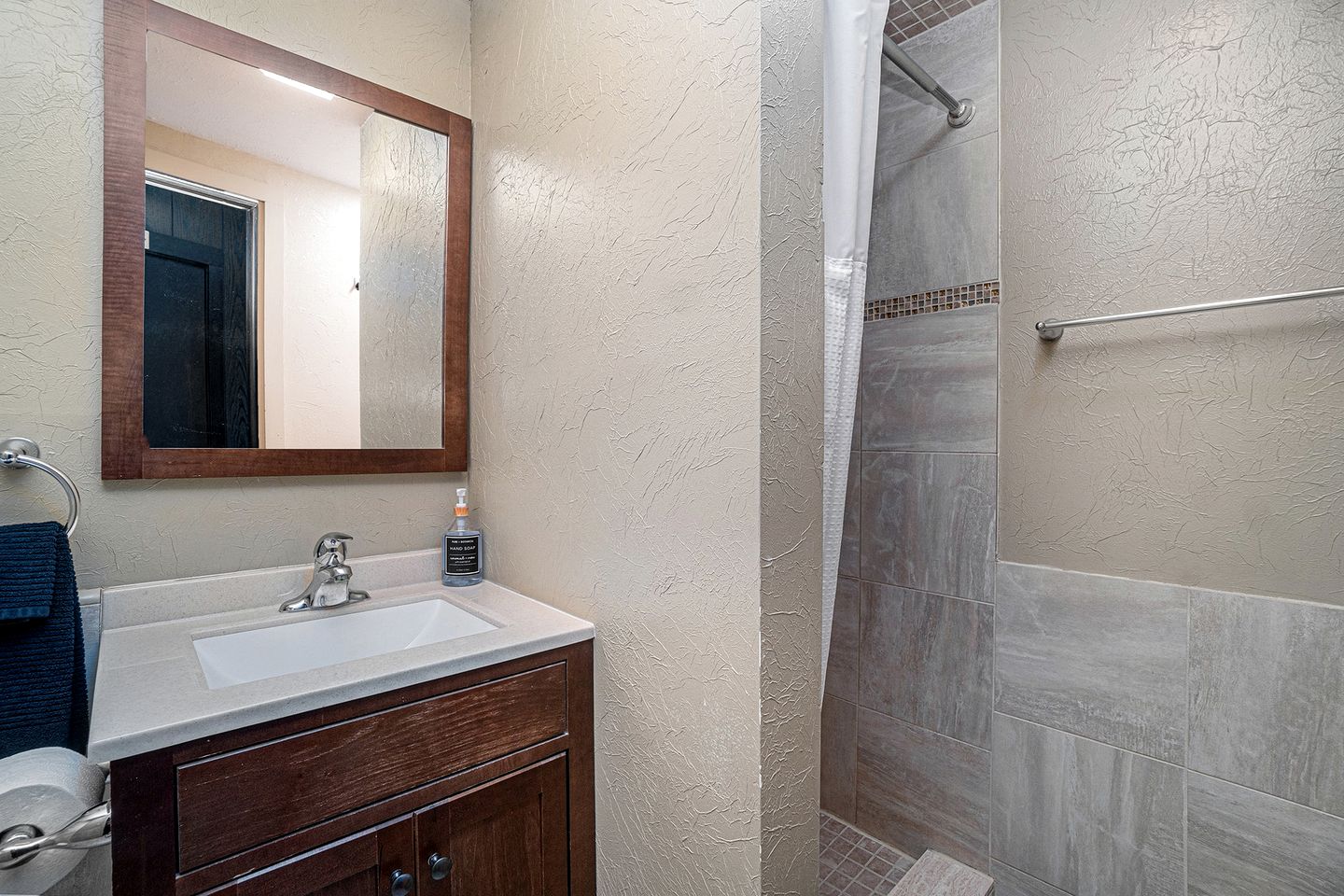 Stunning Cabin Getaway Perfect for Large Groups Situated in Boyne Falls, Michigan