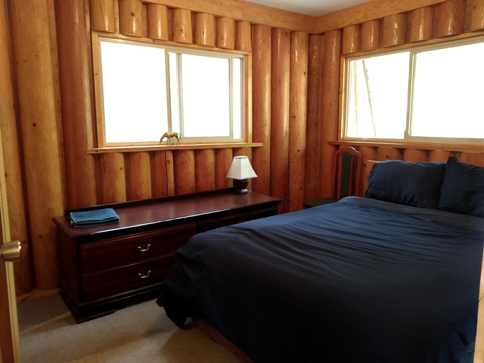 Log Cabins (Canada, Gold Bridge, British Columbia)