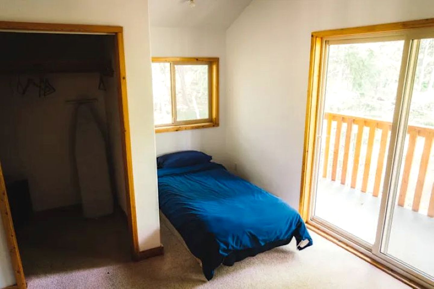 Family-Friendly Log Cabin on a Ranch in Bridge River Valley, British Columbia