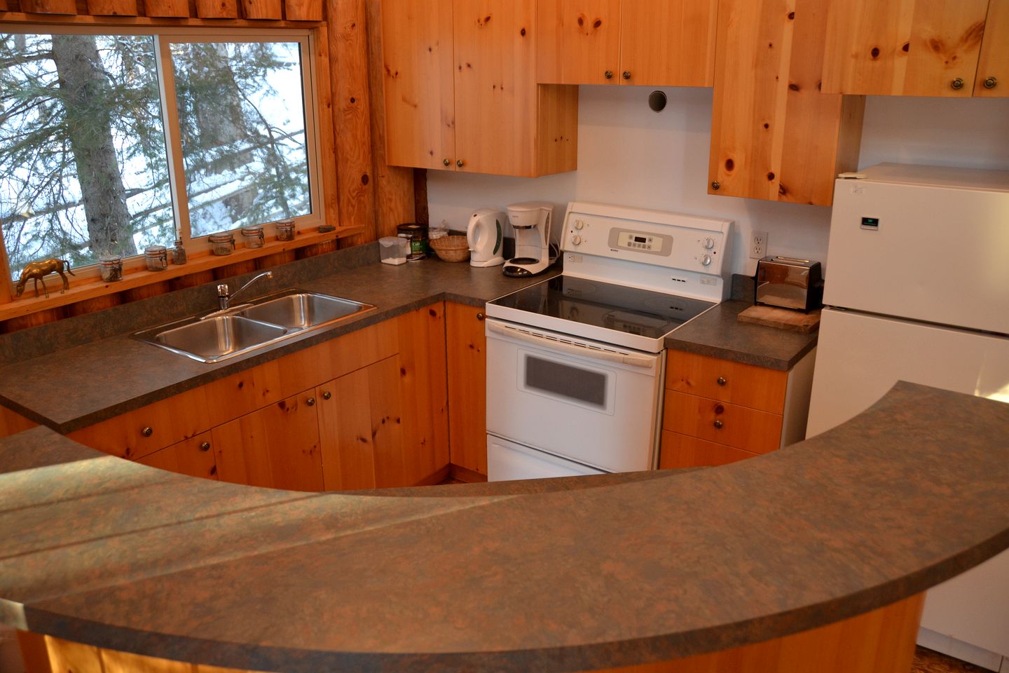 Family-Friendly Log Cabin on a Ranch in Bridge River Valley, British Columbia