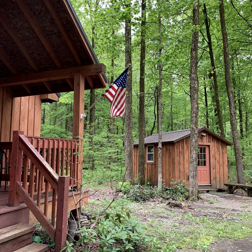 Cozy Three-Bedroom Cabin Near The Salmon River in Altmar, New York
