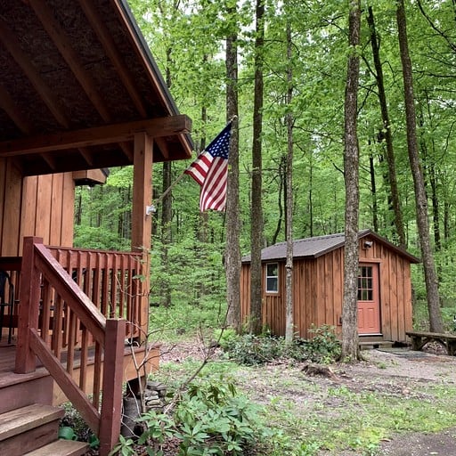 Cabins (United States of America, Altmar, New York)