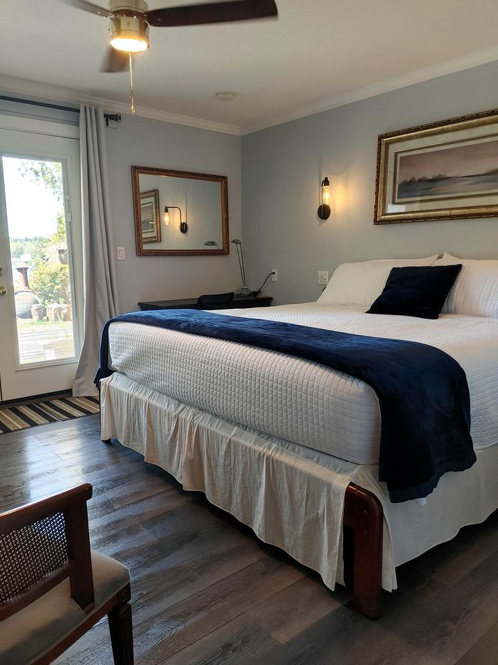 Romantic Room Rental Hidden in a Cove near Ucluelet, British Columbia