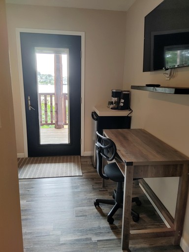 Vacation Rentals (Canada, Ucluelet, British Columbia)