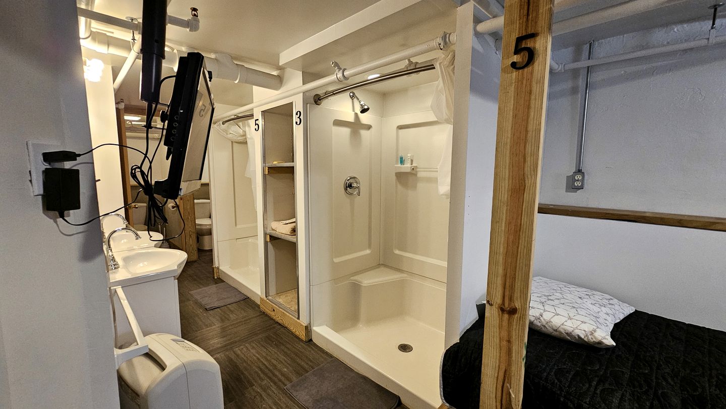 Vacation Accommodation near Ample Outdoor Recreation in Confluence, Pennsylvania