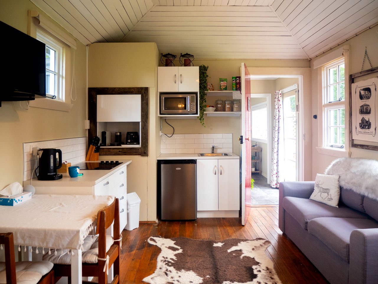 Romantic B&B Cottage Getaway on a Farm in the Countryside near Oamaru, South Island