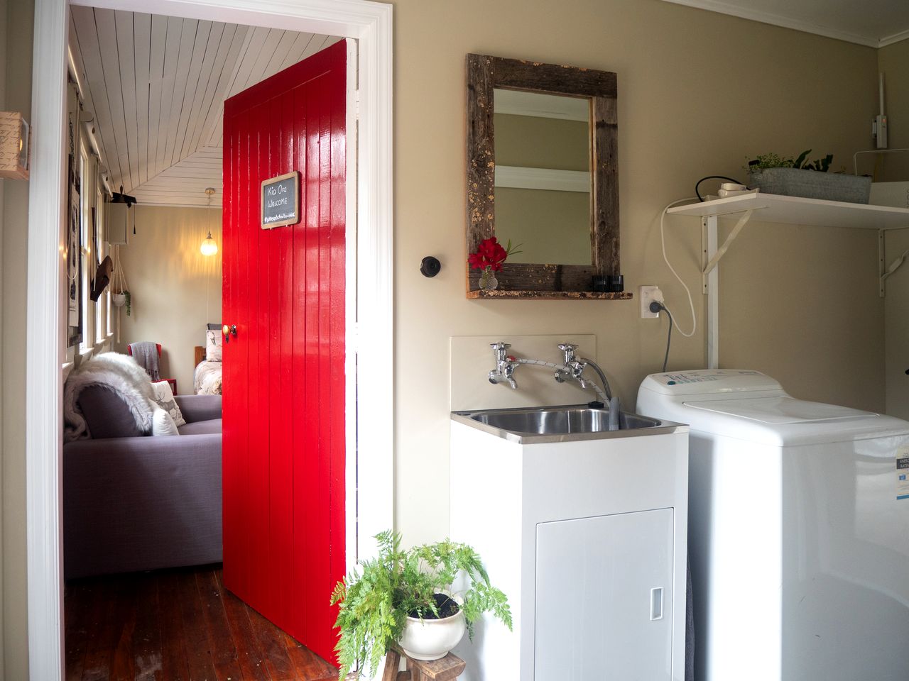 Romantic B&B Cottage Getaway on a Farm in the Countryside near Oamaru, South Island
