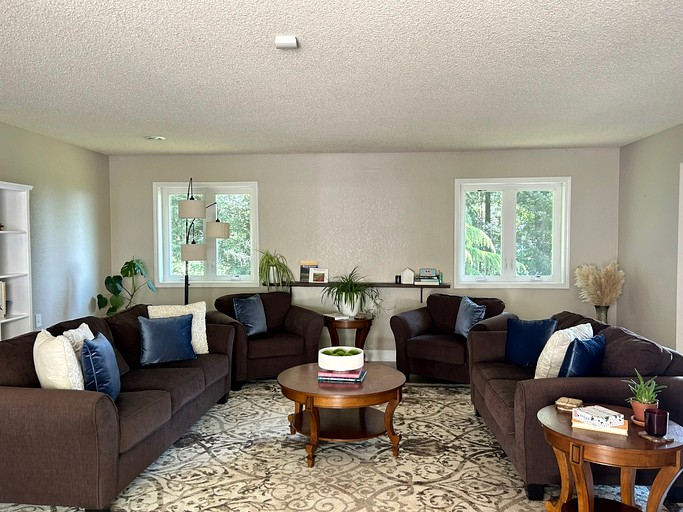 Designer Rentals (United States of America, Dundee, Oregon)