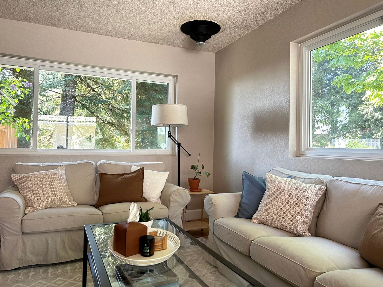 Luxury Vacation Rental near Dundee in Heart of Oregon Wine Country