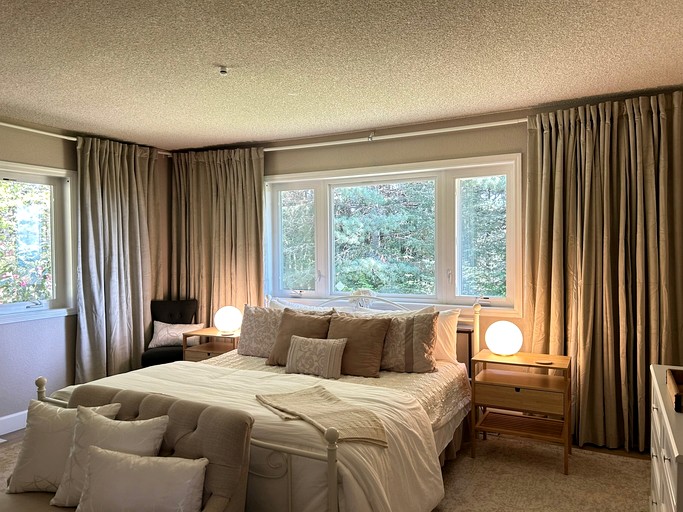 Designer Rentals (United States of America, Dundee, Oregon)