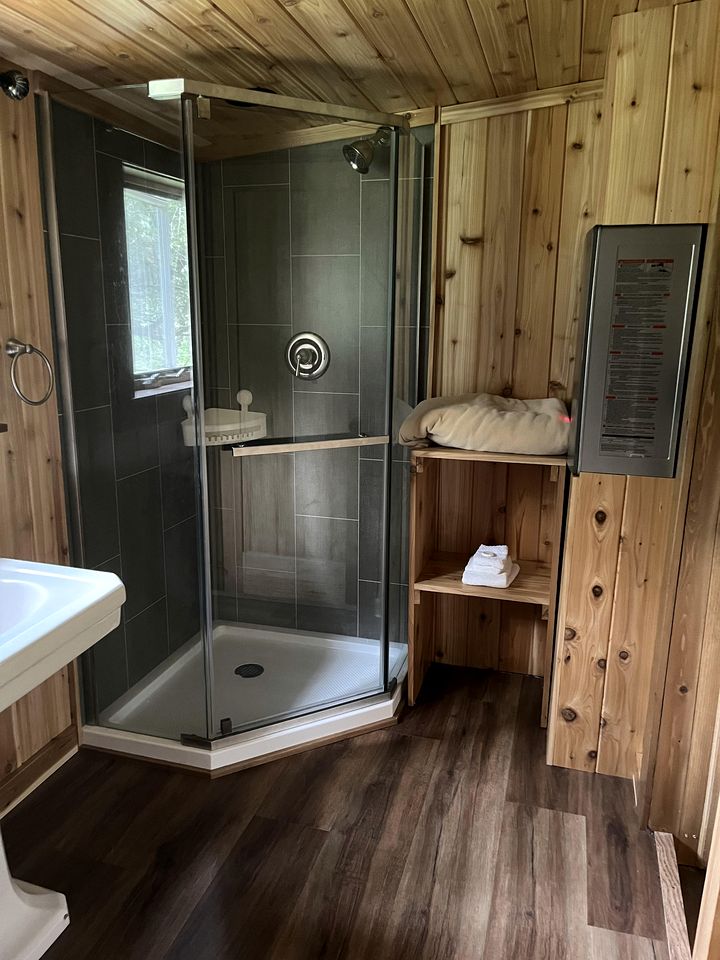 Rustic Cabin Rental near Long Lake in Upstate New York