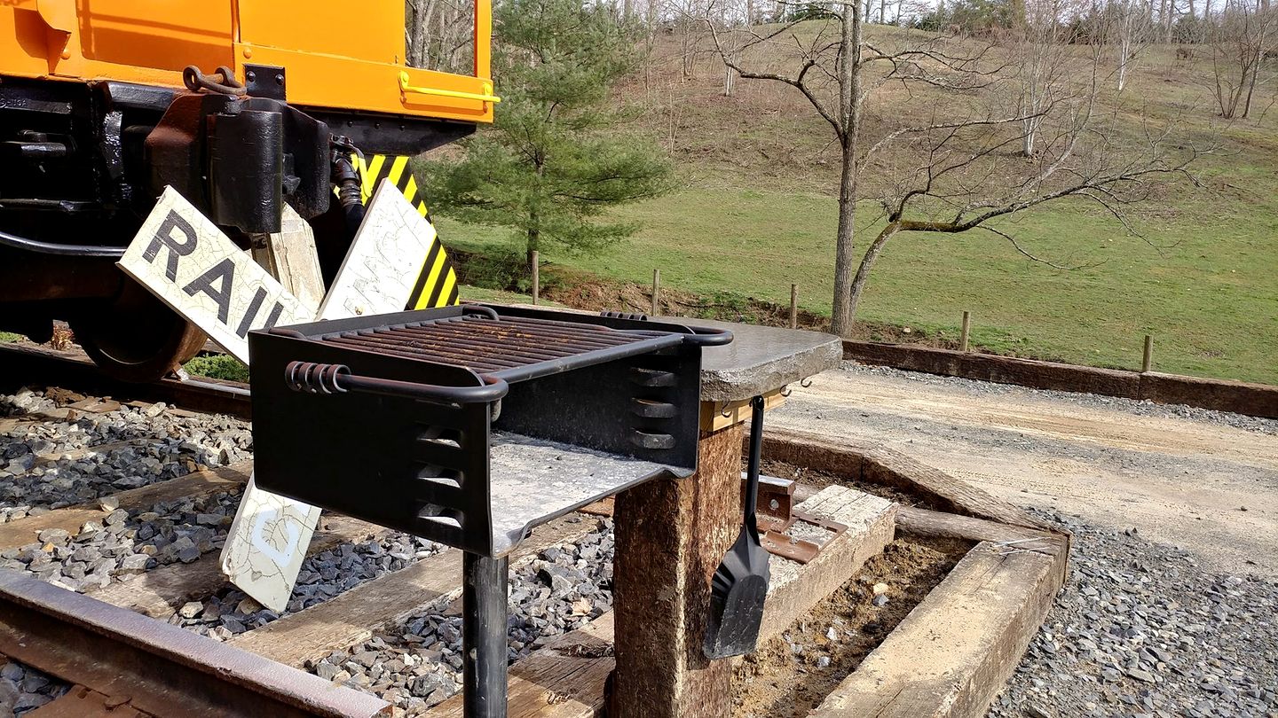 Unique Caboose Accommodation for a Getaway near Asheville, North Carolina