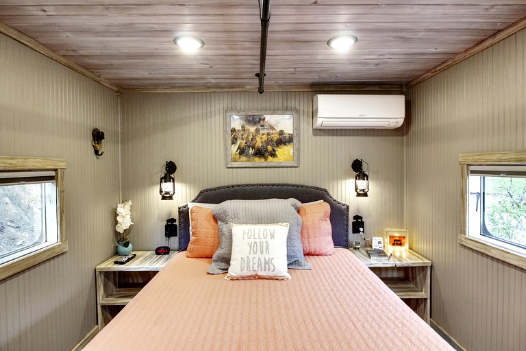 Cabooses (United States of America, Clyde, North Carolina)