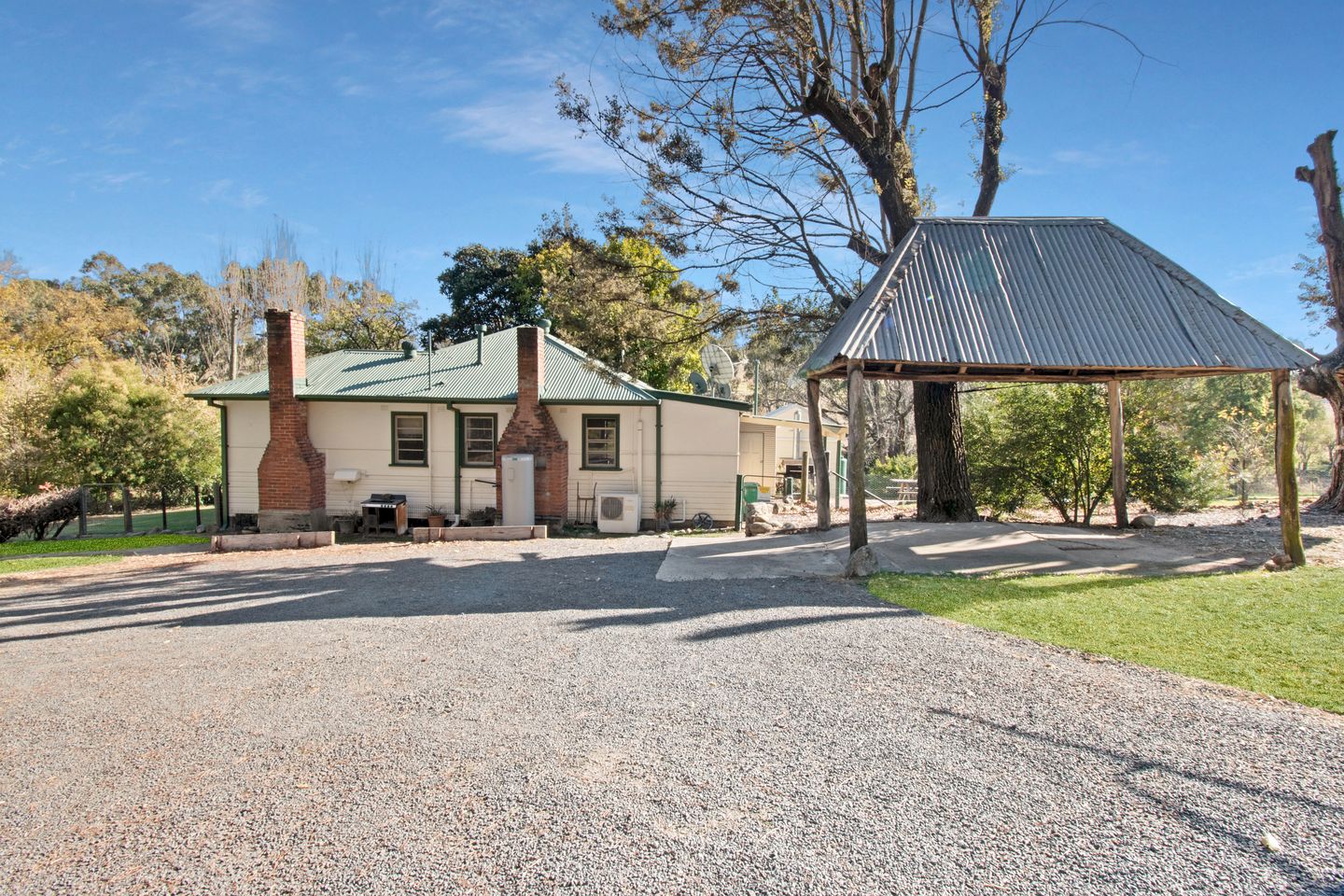 Amazing Secluded Cottage Rental for a Weekend Getaway from Canberra, ACT