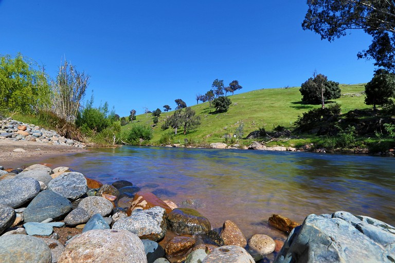 Cottages (Australia, Tumut, New South Wales)