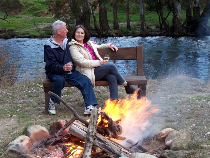 Cottages (Australia, Tumut, New South Wales)