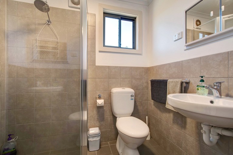 Cottages (Australia, Tumut, New South Wales)