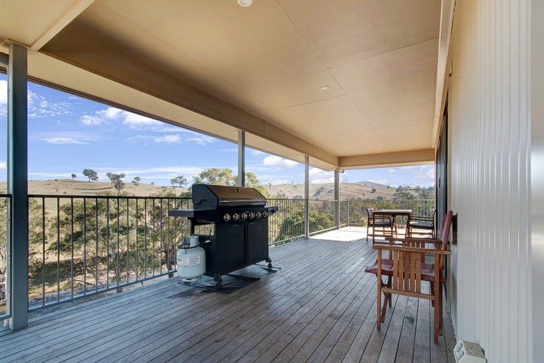 Cottages (Australia, Tumut, New South Wales)