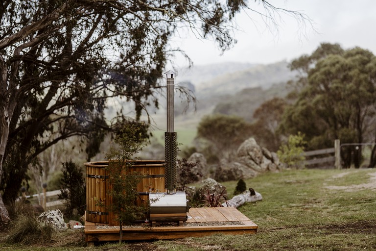 Log Cabins (Australia, Greenlands, New South Wales)