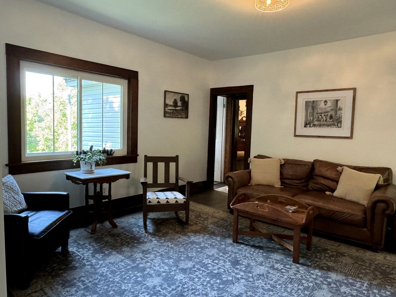 1800s Farmhouse Cottage Rental on a 230 Acre Farm in Muskingum County, Ohio