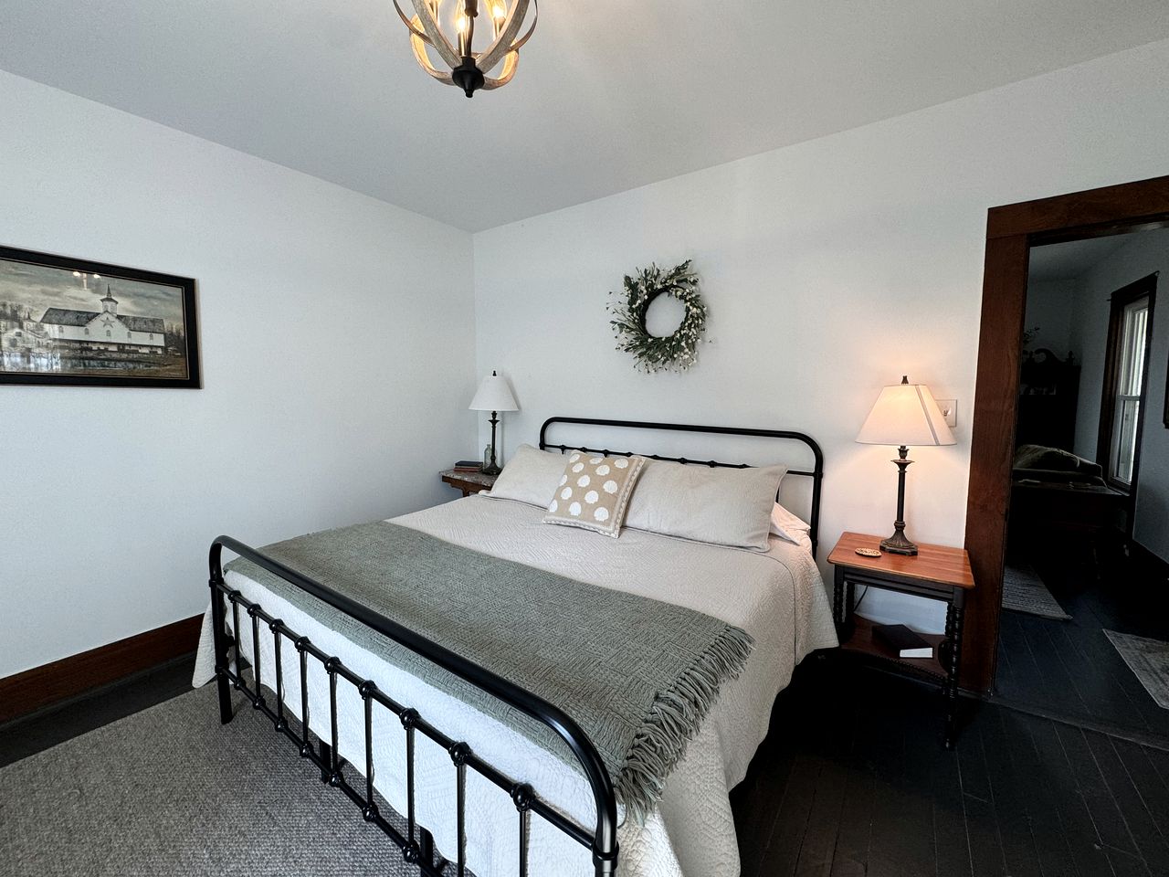 1800s Farmhouse Cottage Rental on a 230 Acre Farm in Muskingum County, Ohio