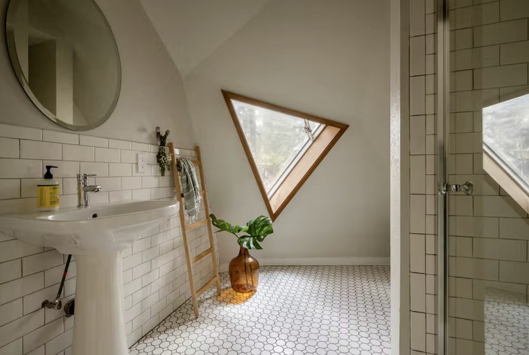 Domes (United States of America, Arnold, California)