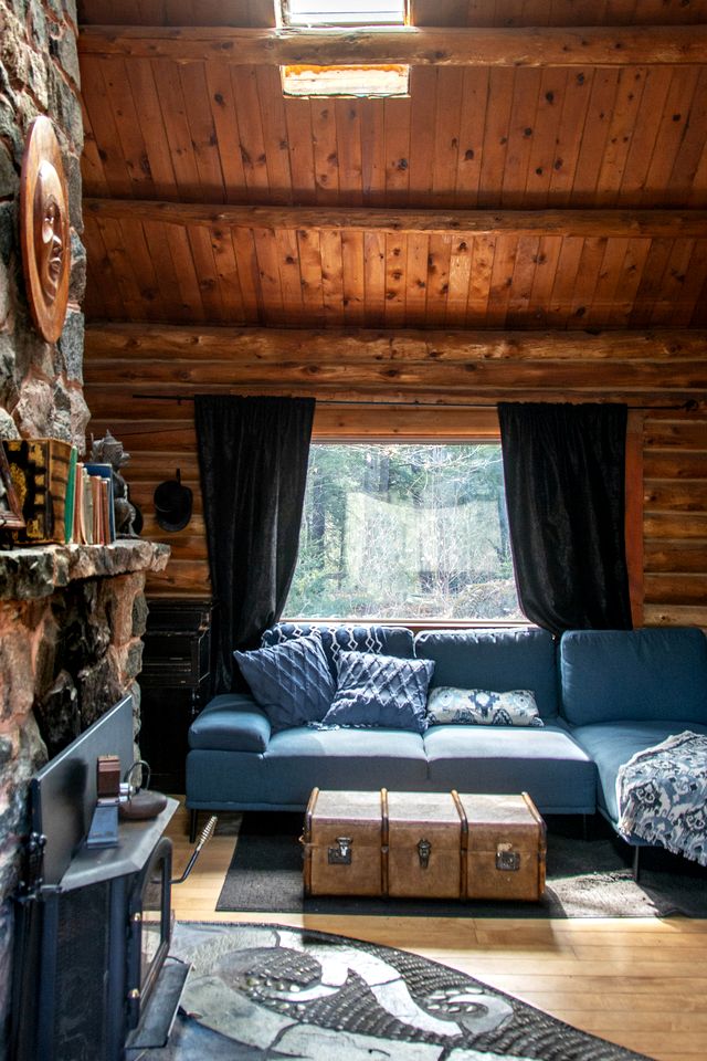 Incredible Eco-Friendly Cabin Getaway with Stunning Fireplace in Chelsea, Quebec