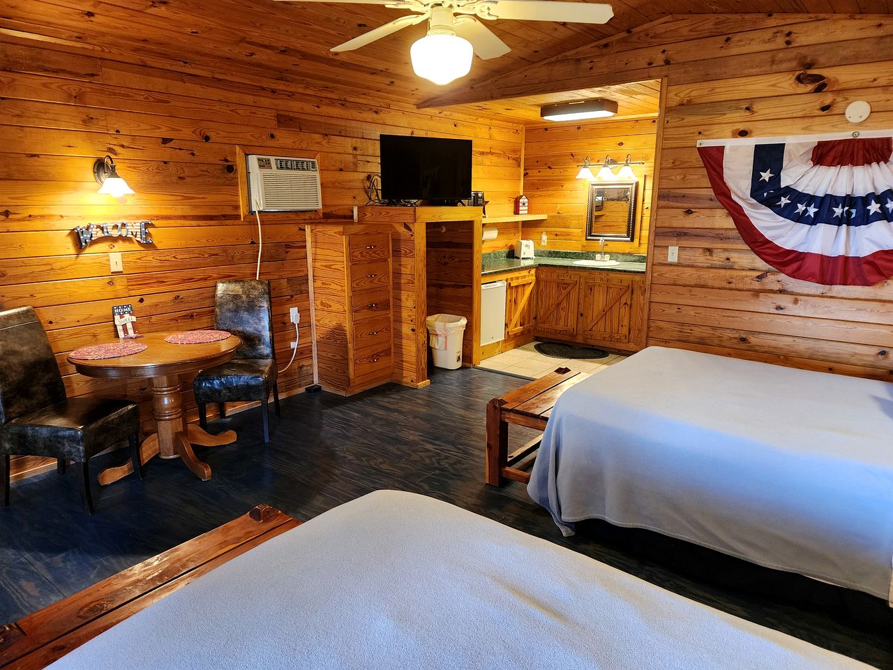 Amazing Family-Friendly Cabin Rental in Eureka Springs, Arkansas