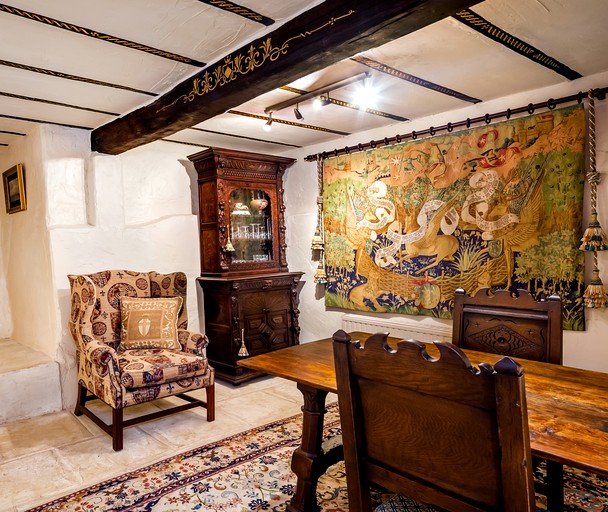 Castles (Australia, Stirling, South Australia)