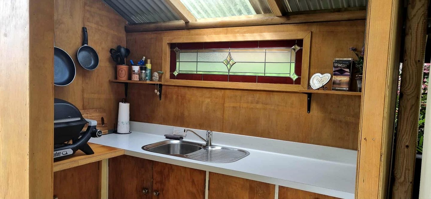 Charming Safari Tent Rental Situated near New Plymouth, North Island