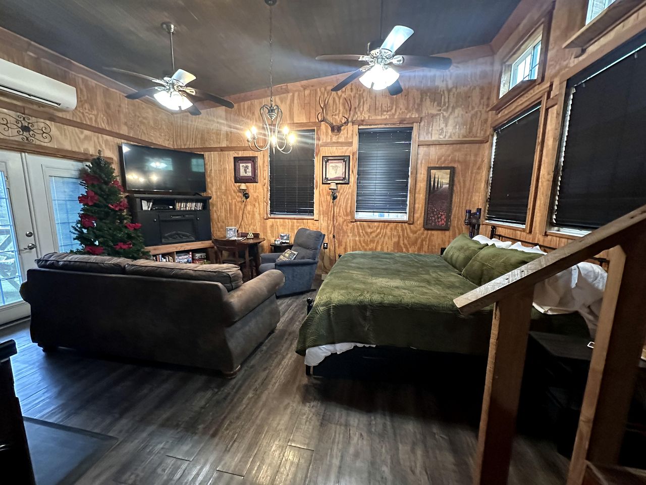 Lovely Weekend Getaway Rental near Edgar Evins State Park in Tennessee