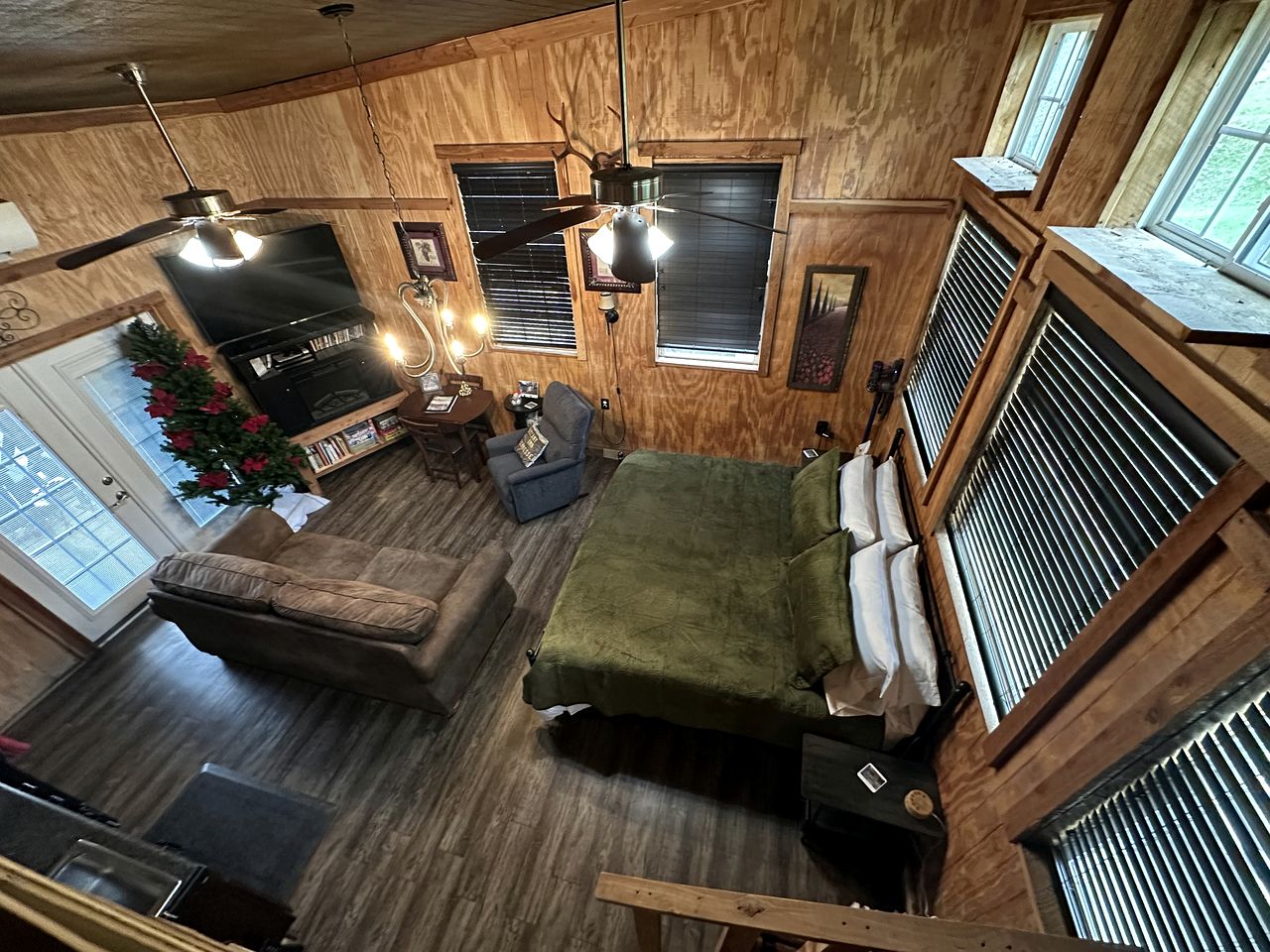 Lovely Weekend Getaway Rental near Edgar Evins State Park in Tennessee