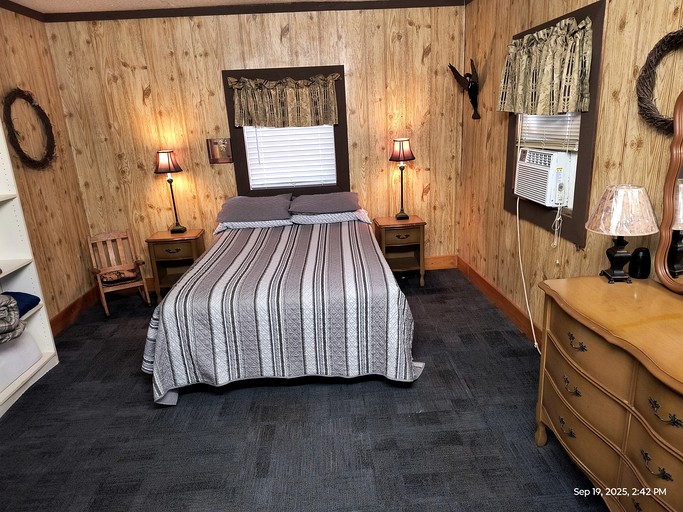 Cabins (United States of America, Brunswick, Georgia)