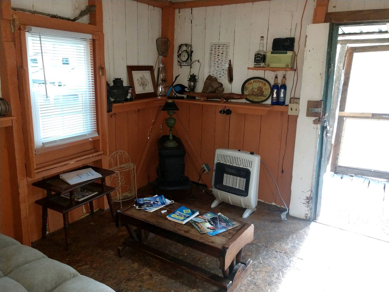 Rustic Cabin Rental on the Great Satilla River near Okefenokee Swamp Park, Georgia