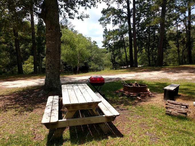 Cabins (United States of America, Brunswick, Georgia)