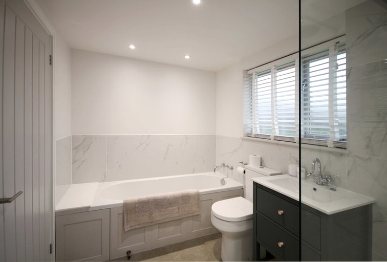 Cabins (United Kingdom, Market Harborough, England)