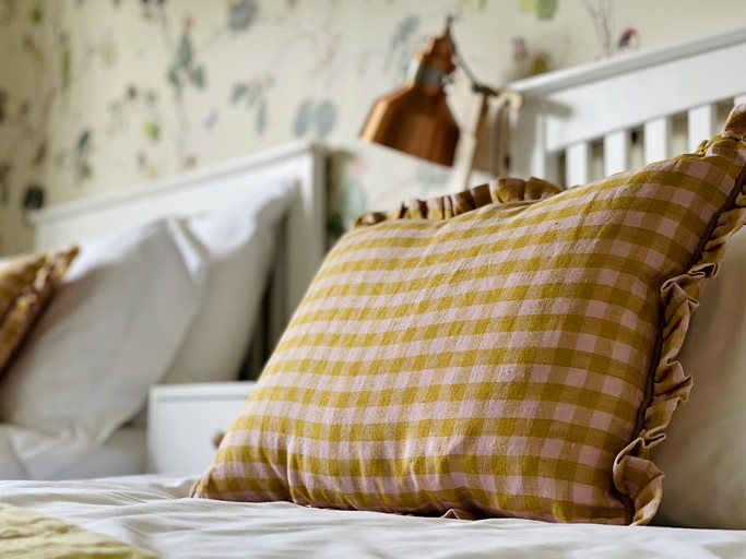 Cabins (United Kingdom, Market Harborough, England)