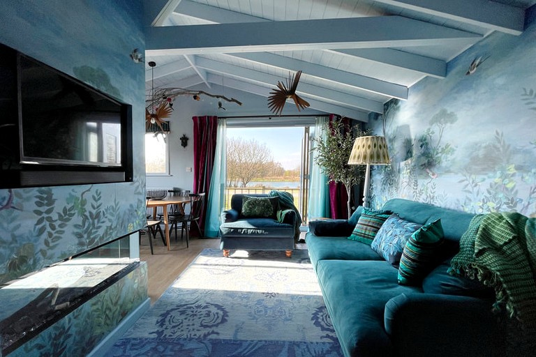 Cabins (United Kingdom, Market Harborough, England)