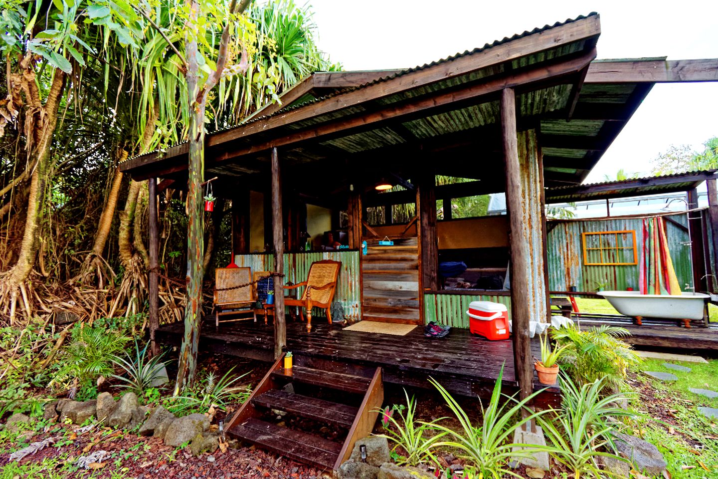 Rustic Vacation Rental near the Beach in Pahoa near the Mermaid Pools, Hawaii