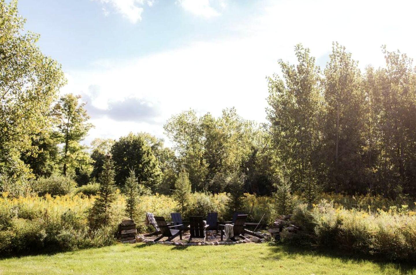 Beautiful Countryside Cabin Rental for a Relaxing Getaway on the Lake in Sawyer, Michigan