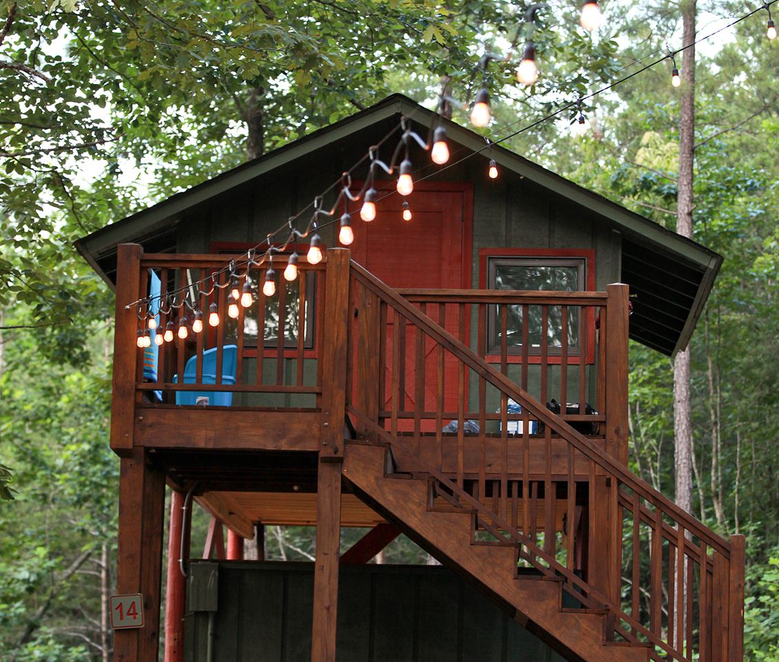 Treetop Cabin for the Ultimate Getaway near Lake Lure in Bostic, North Carolina