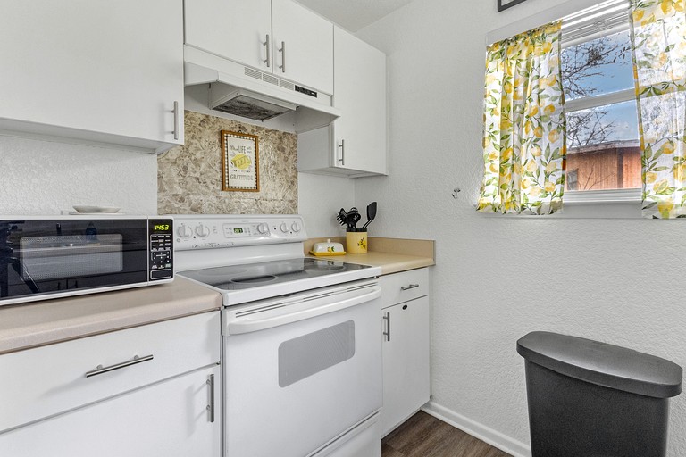 Cabins (United States of America, New Braunfels, Texas)