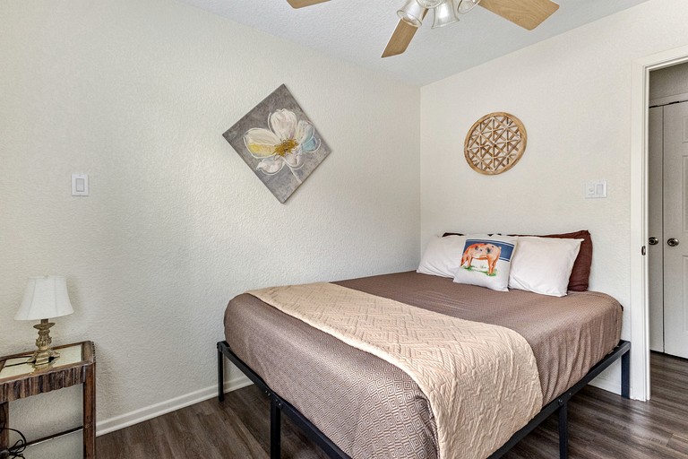 Cabins (United States of America, New Braunfels, Texas)