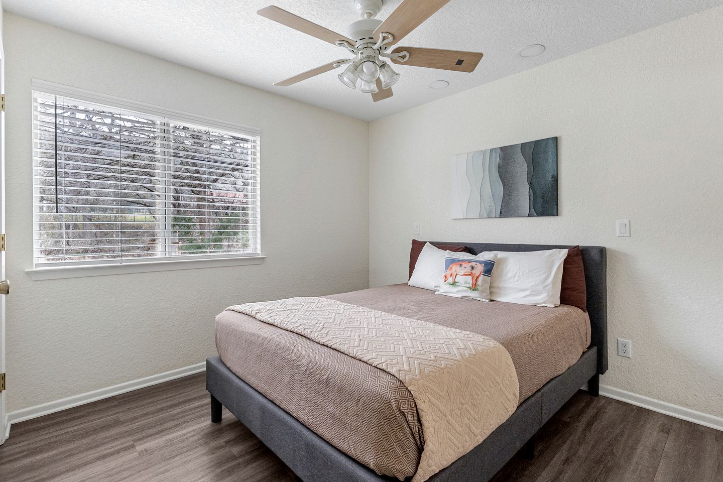 Spacious Cabin Rental Overlooking the Guadalupe River near Austin, Texas