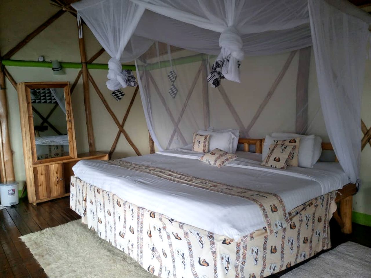 Family-Friendly Bungalow Rental at a Glamping Resort on Lake Bunyonyi in Uganda