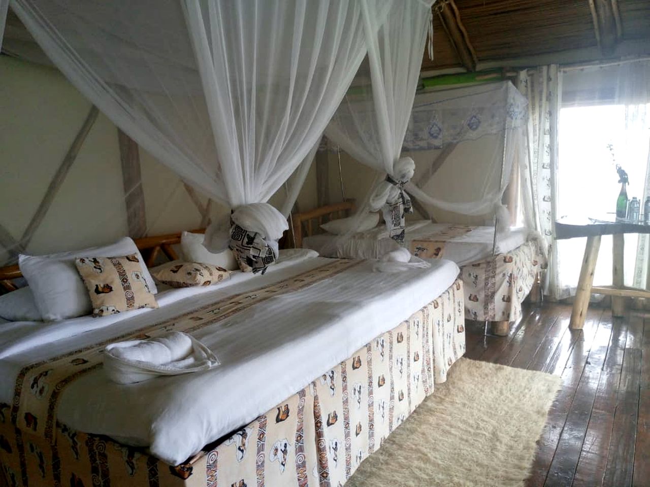 Group Bungalow Rental for an Eco-Friendly Getaway on Lake Bunyonyi in Uganda